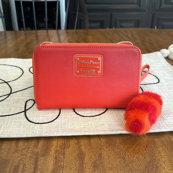 Loungefly women’s Disney Mei Lee Turning Red Panda Zip-Around Wallet - Picture 12 of 16